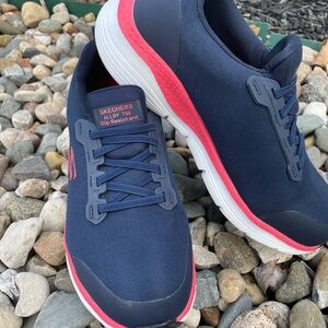 Skechers‎ Sadie Alloy Toe Slip Resistant Air Cooled Memory Foam Work Sneakers